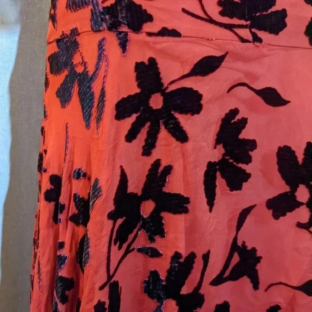 Saloni Red Chiffon V Maxi Dress Black Velvet Flowers Size 2 Edith Devor